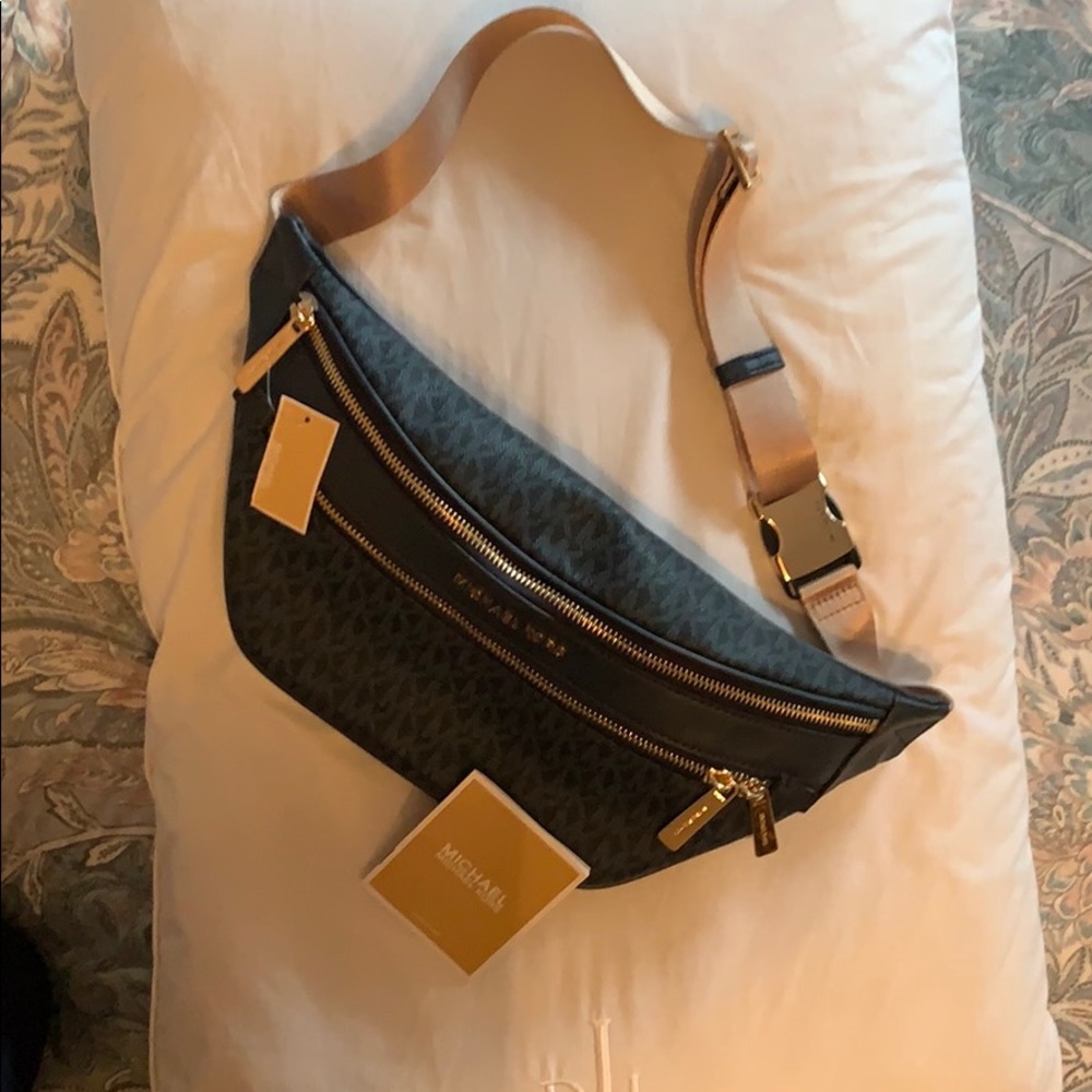 NWT Michael Kors Kenly Waist Pack Xbody